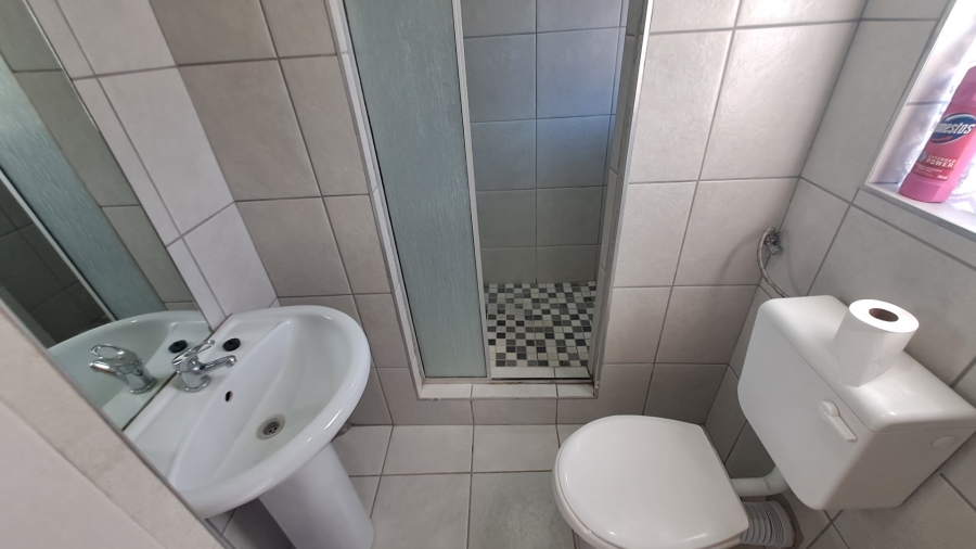 11 Bedroom Property for Sale in Brandwag Free State
